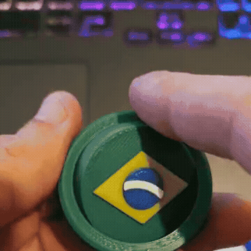 Chaveiro Giratório Bandeira do Brasil